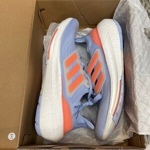 NWT ADIDAS Women’s Ultraboost Light Running Sneakers Blue Dawn Coral Fusion 9.5